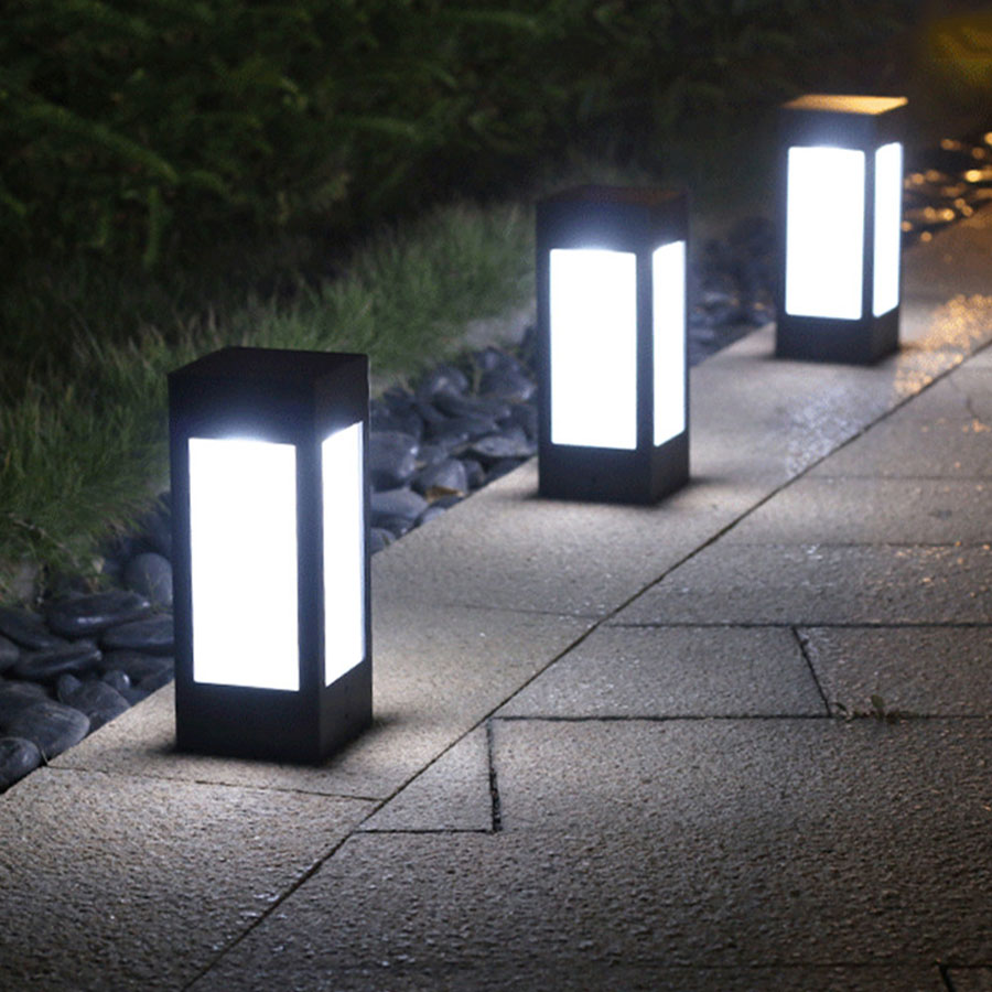 Solar garden lights